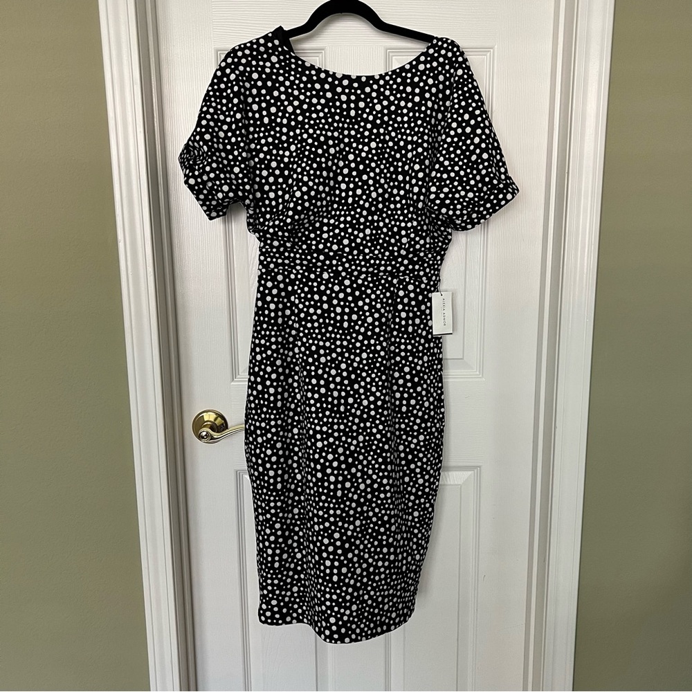 NWT Alexia Admor Black and White Polka Dot Dress - size SMALL